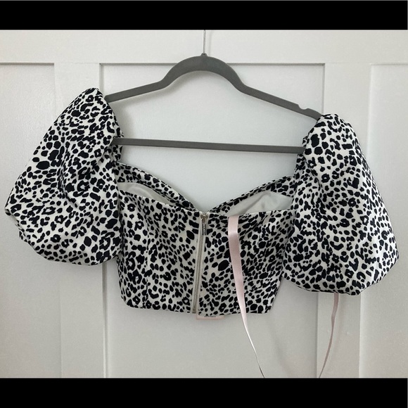House of CB Black & White Leopard Crop Top in size XS - Picture 4 of 5
